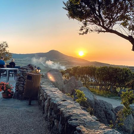 Agriturismo Monte Istulargiu Valledoria  Eksteriør billede