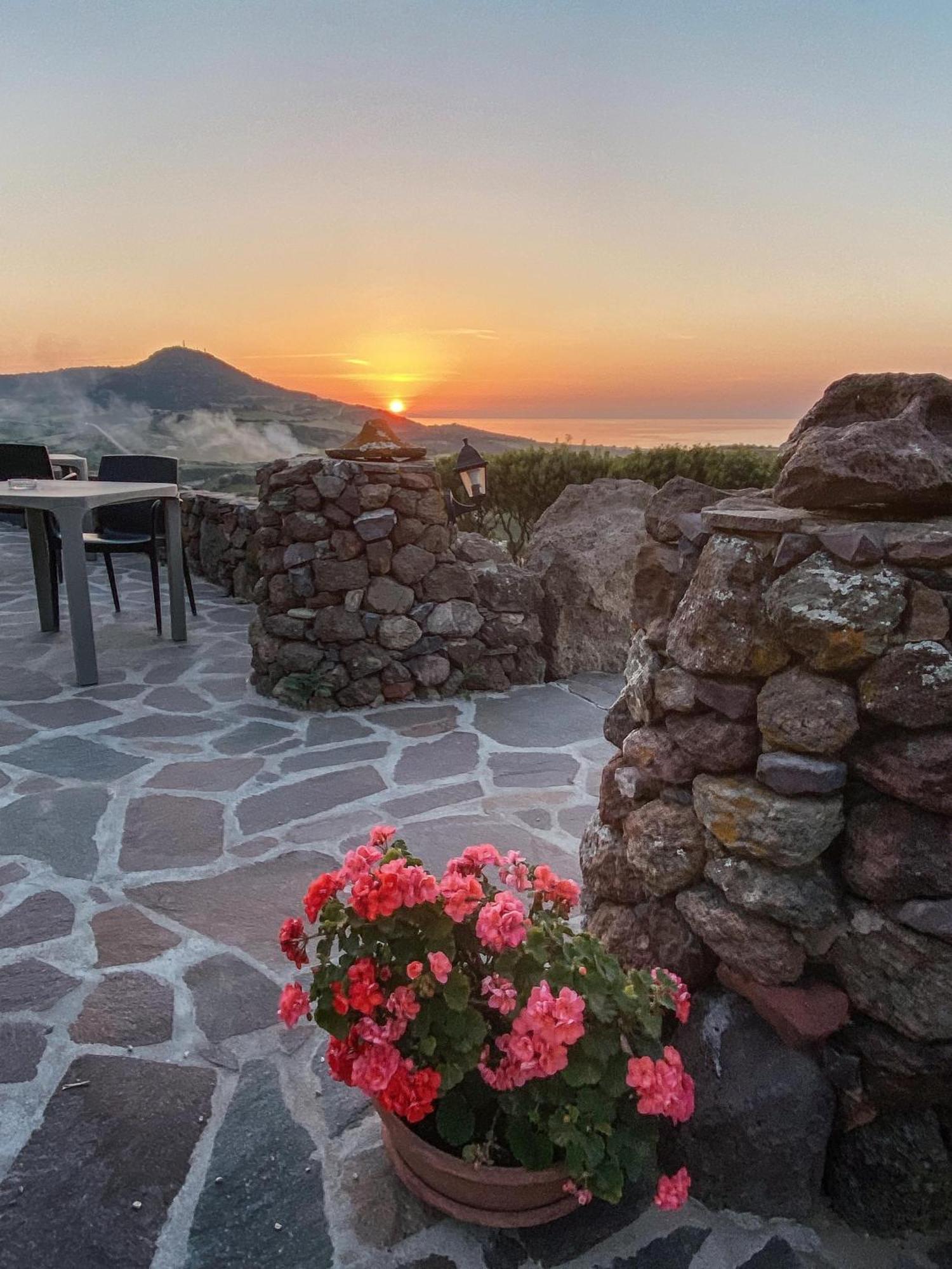 Agriturismo Monte Istulargiu Valledoria  Eksteriør billede